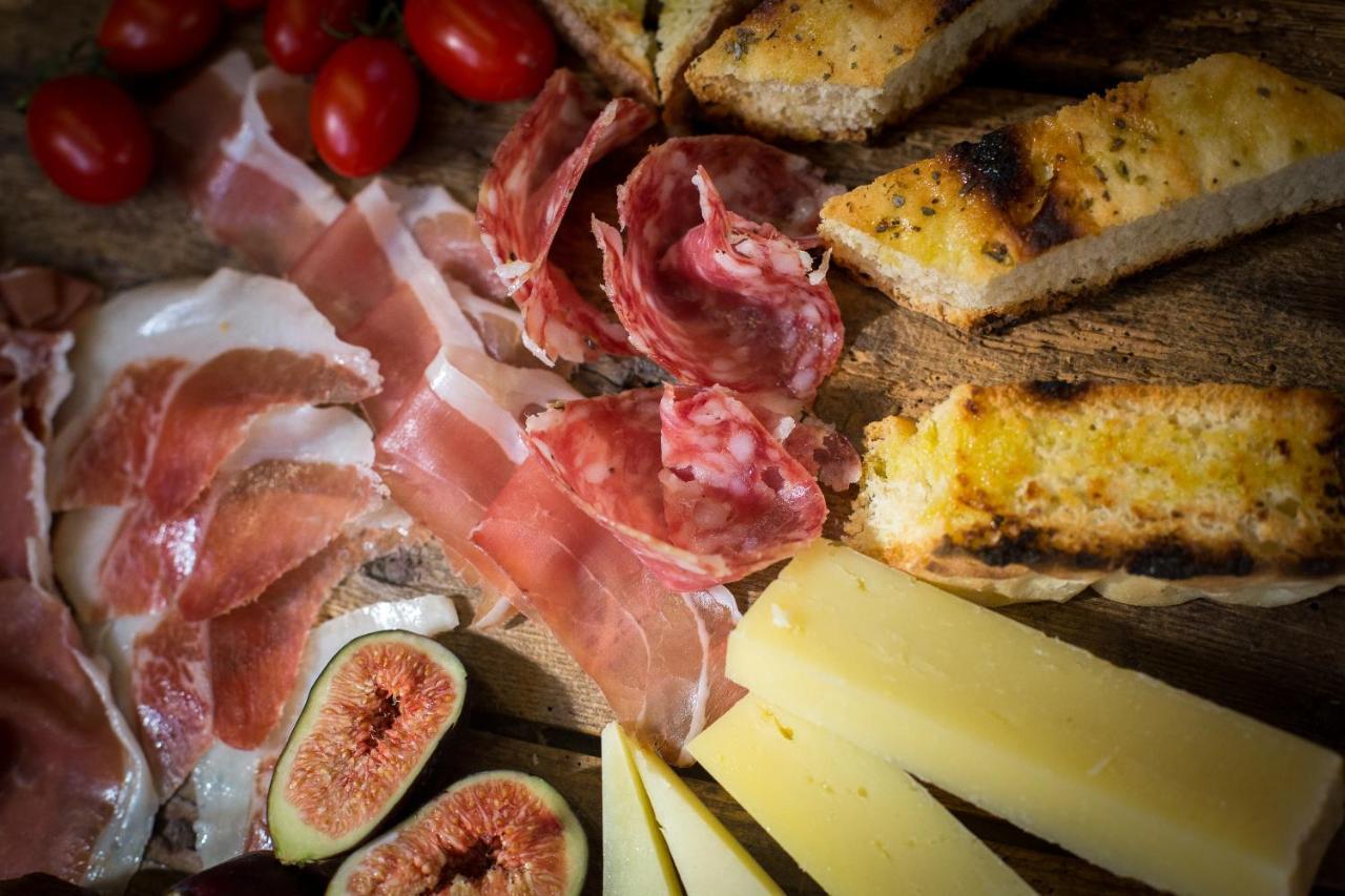 Locanda Dell'Oleificio Mezzane di Sotto ภายนอก รูปภาพ