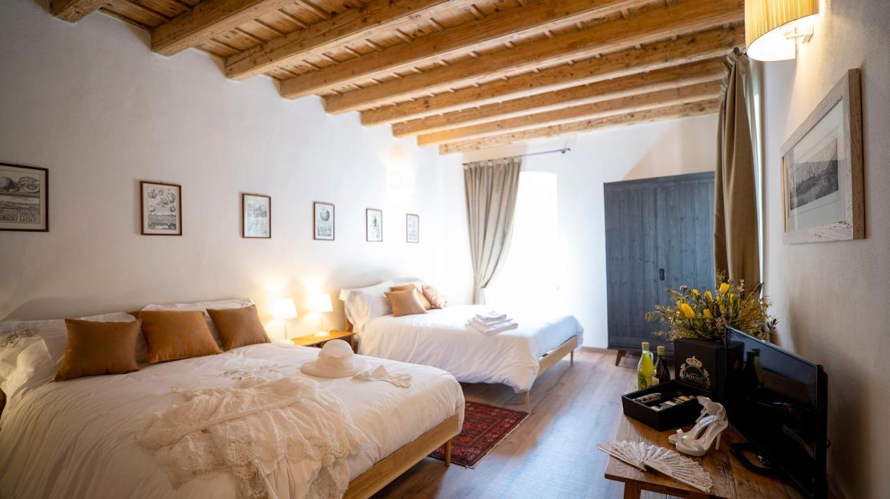 Locanda Dell'Oleificio Mezzane di Sotto ภายนอก รูปภาพ
