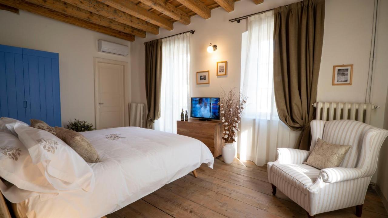 Locanda Dell'Oleificio Mezzane di Sotto ภายนอก รูปภาพ