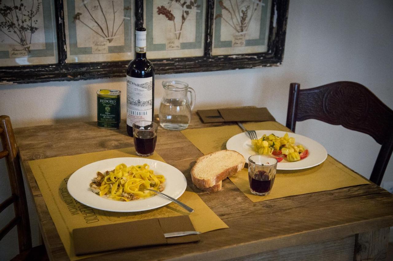 Locanda Dell'Oleificio Mezzane di Sotto ภายนอก รูปภาพ