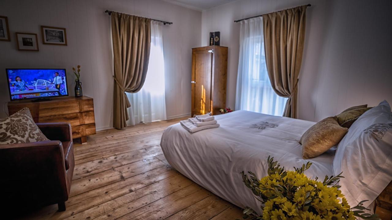 Locanda Dell'Oleificio Mezzane di Sotto ภายนอก รูปภาพ