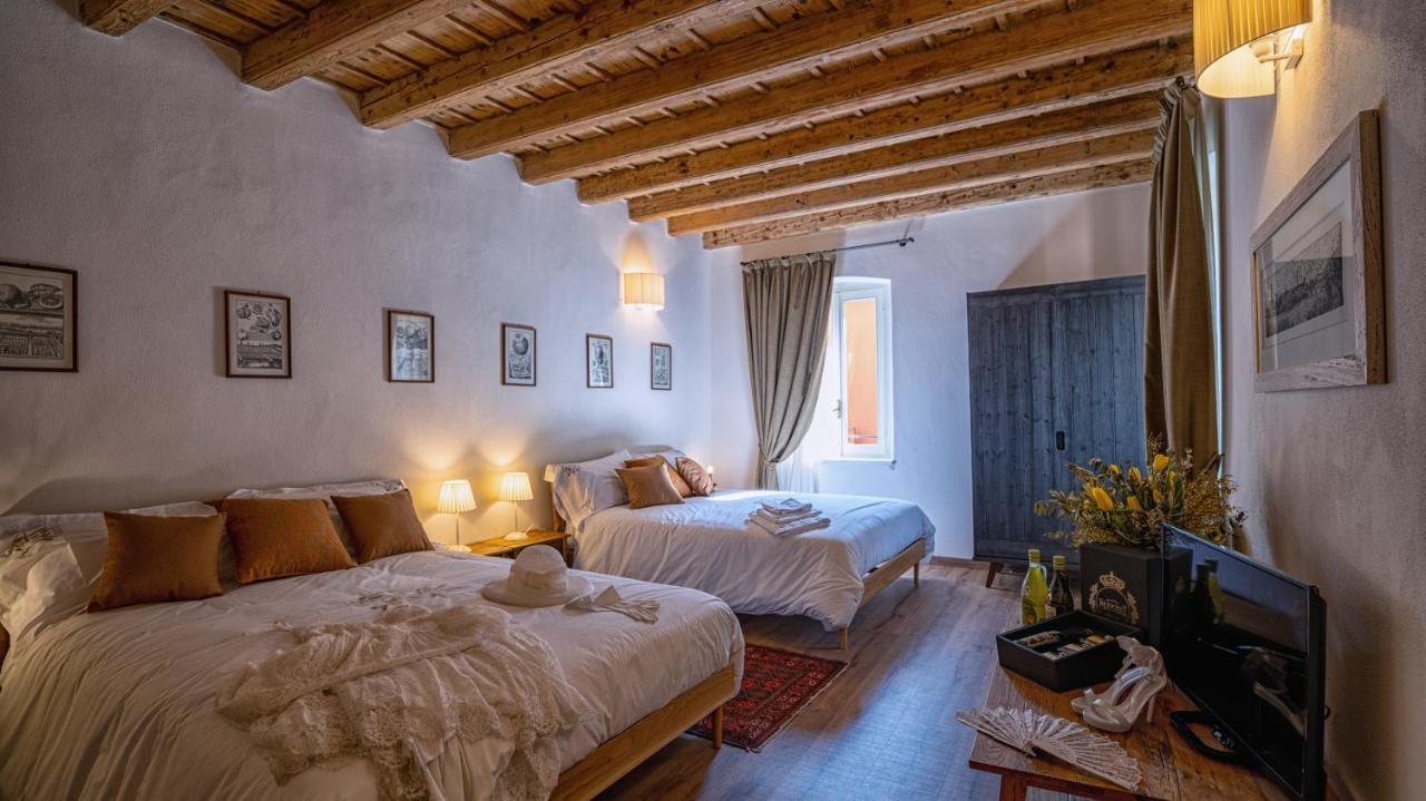 Locanda Dell'Oleificio Mezzane di Sotto ภายนอก รูปภาพ