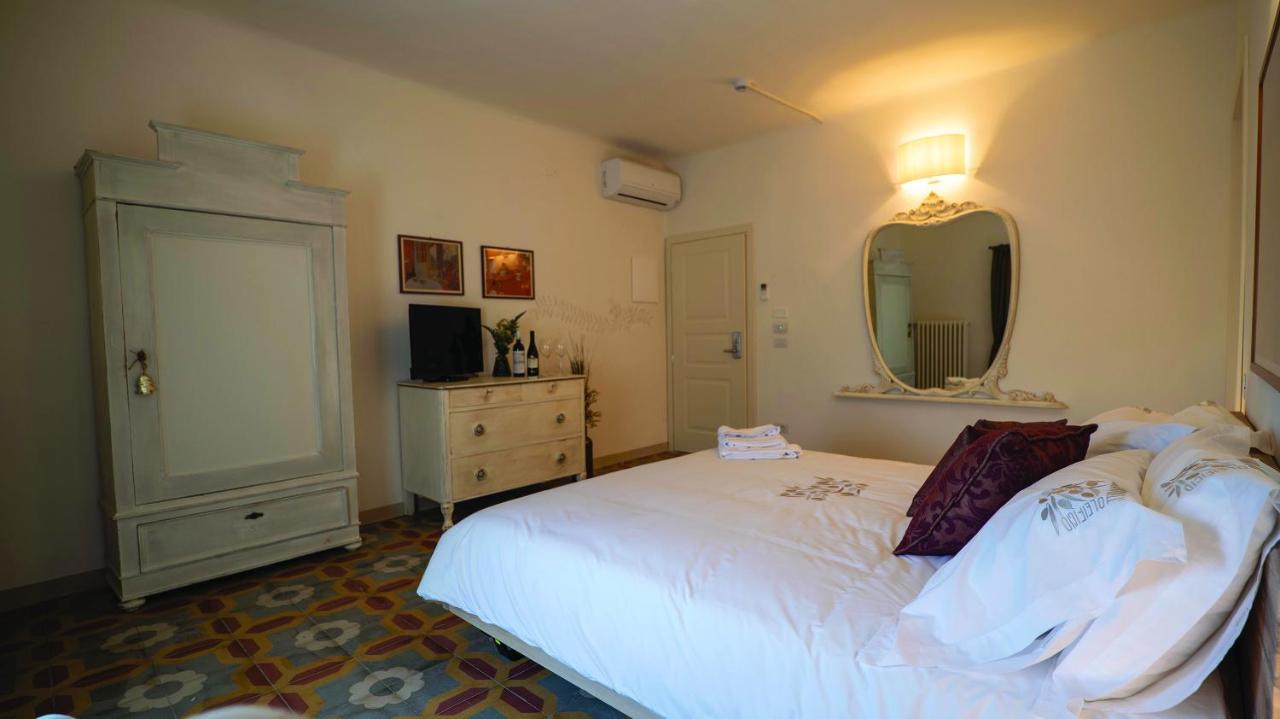 Locanda Dell'Oleificio Mezzane di Sotto ภายนอก รูปภาพ