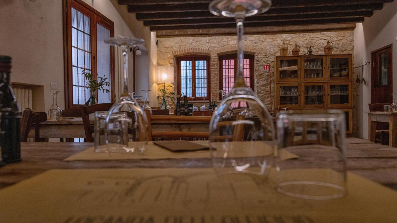 Locanda Dell'Oleificio Mezzane di Sotto ภายนอก รูปภาพ