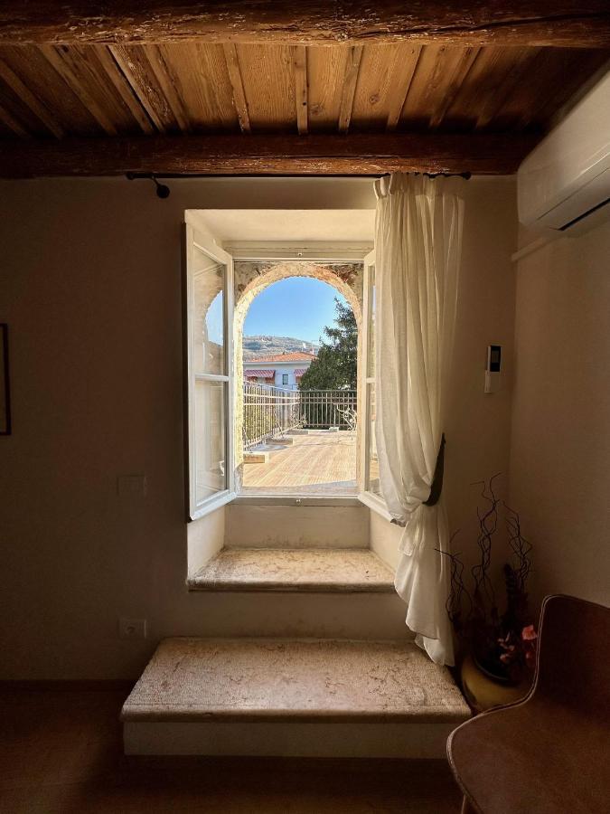 Locanda Dell'Oleificio Mezzane di Sotto ภายนอก รูปภาพ